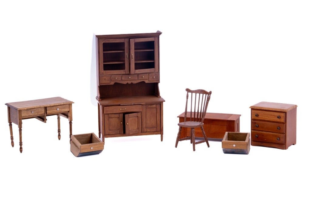 Farmhouse Kitchen Dollhouse Miniatures (1 of 8)