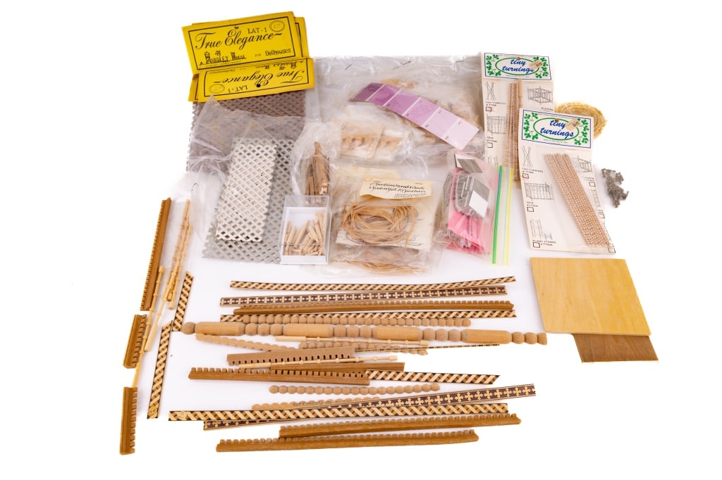 Wooden Dollhouse Construction Pieces (1 of 4)