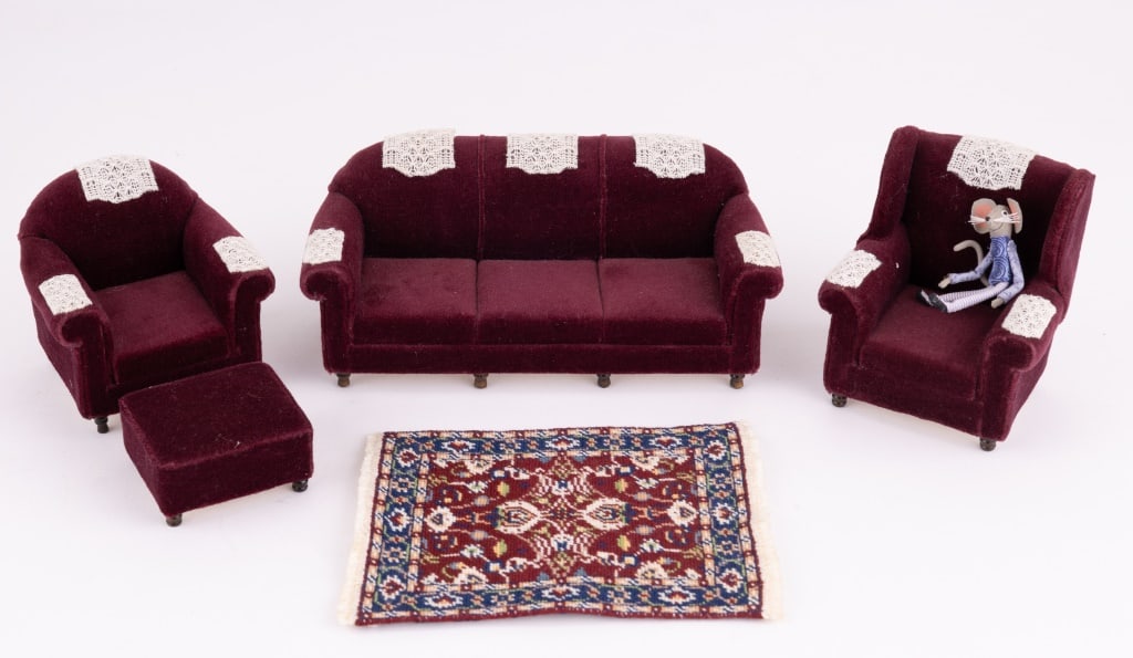 Velvet Parlor Set & Rug Miniatures (1 of 11)