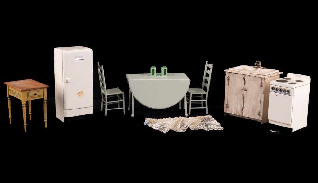 Retro Kitchen Appliances Miniatures: Retro kitchen appliances including stove and refrigerator (approximately 4 1/2" high x 1 7/8" wide x 1 3/4" deep) signed by Noel Thomas, signed farmhouse sink, and hand-painted wood end table signed J