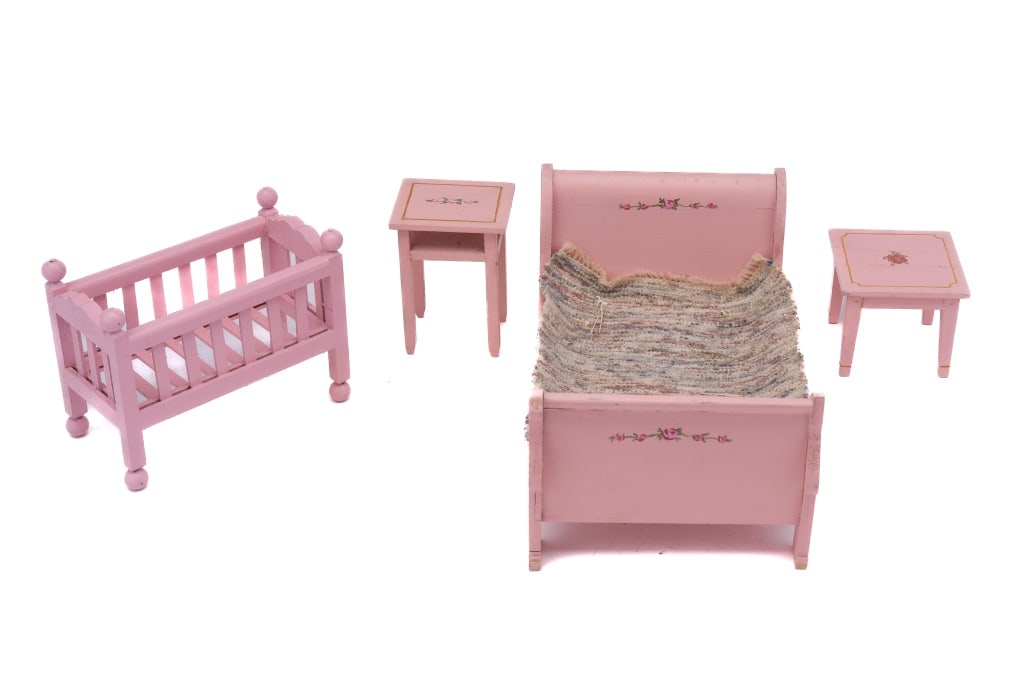 Girl's Empire Bedroom Set Miniatures (1 of 14)