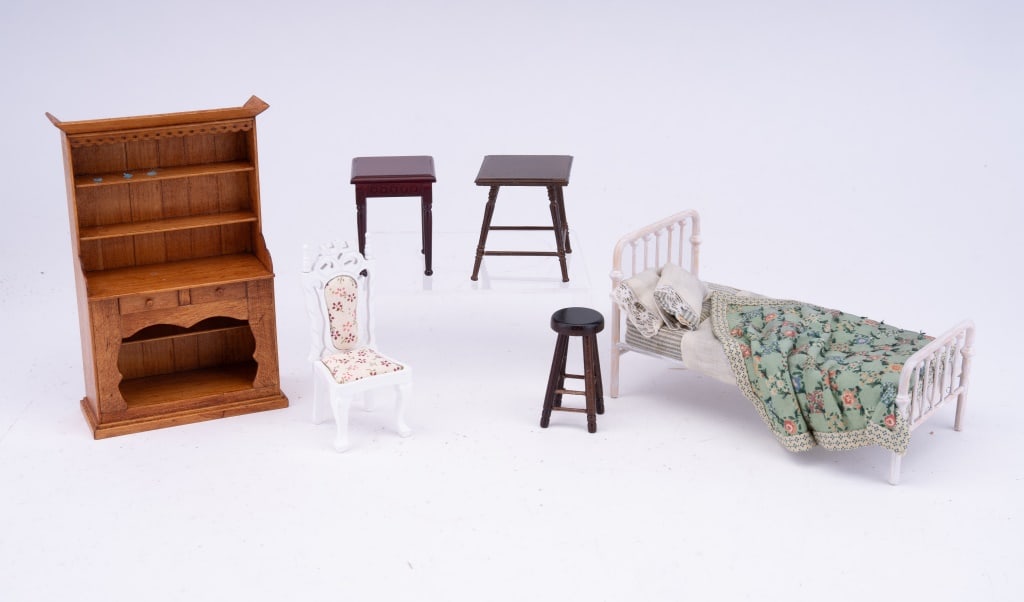 Farmhouse Furniture Miniatures (1 of 14)