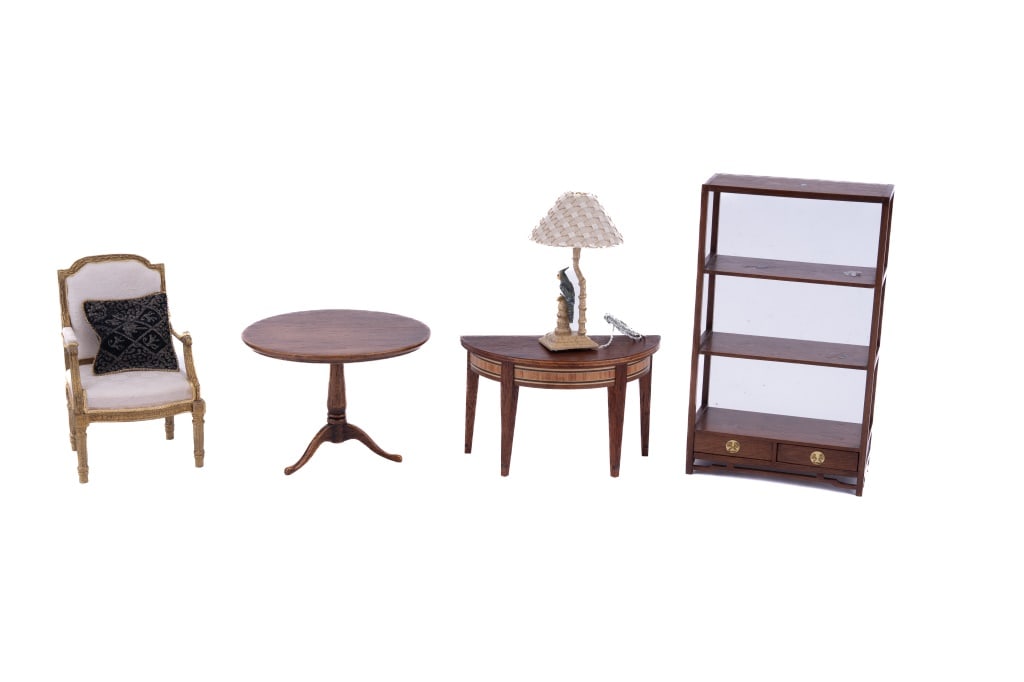 Helton Etagere & Other Parlor Miniatures (1 of 8)