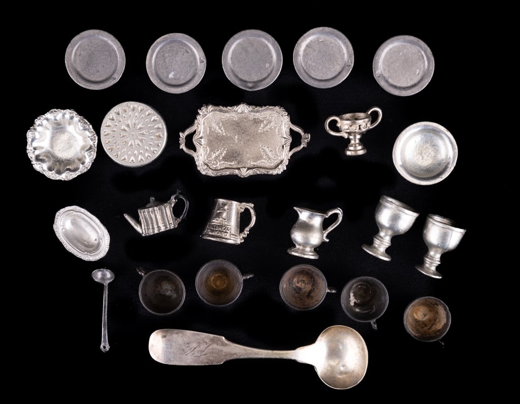 Miniature Pewter Dining Accessories (1 of 5)