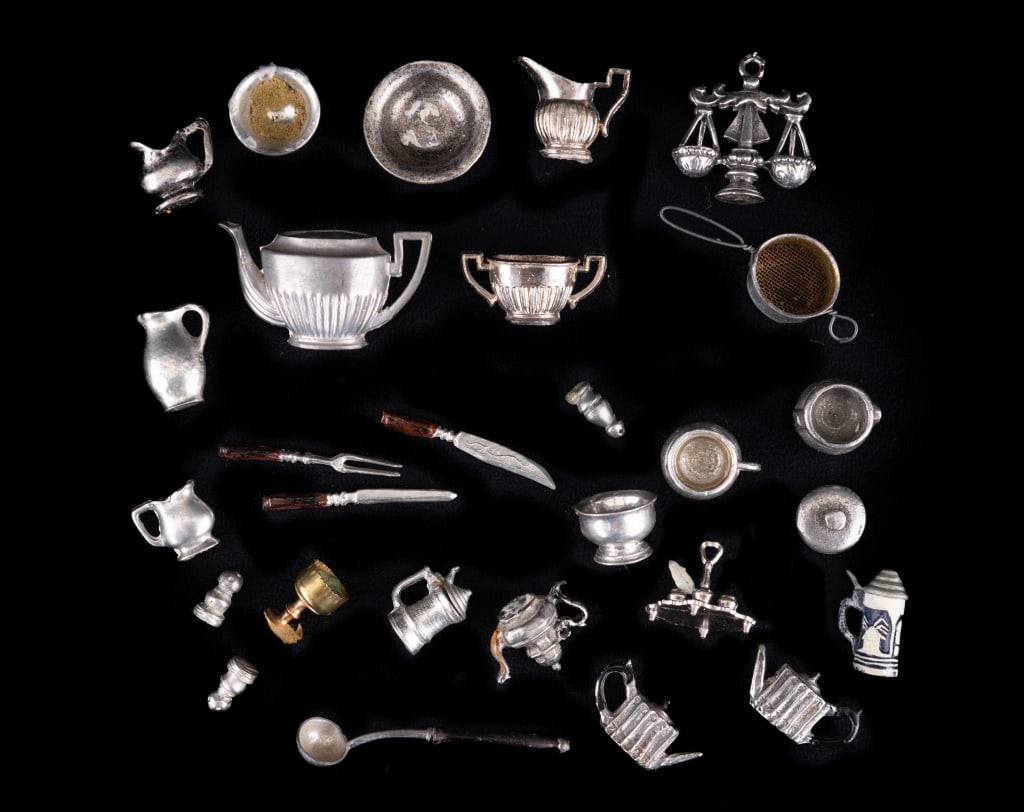 Miniature Pewter Kitchen Vessels (1 of 3)