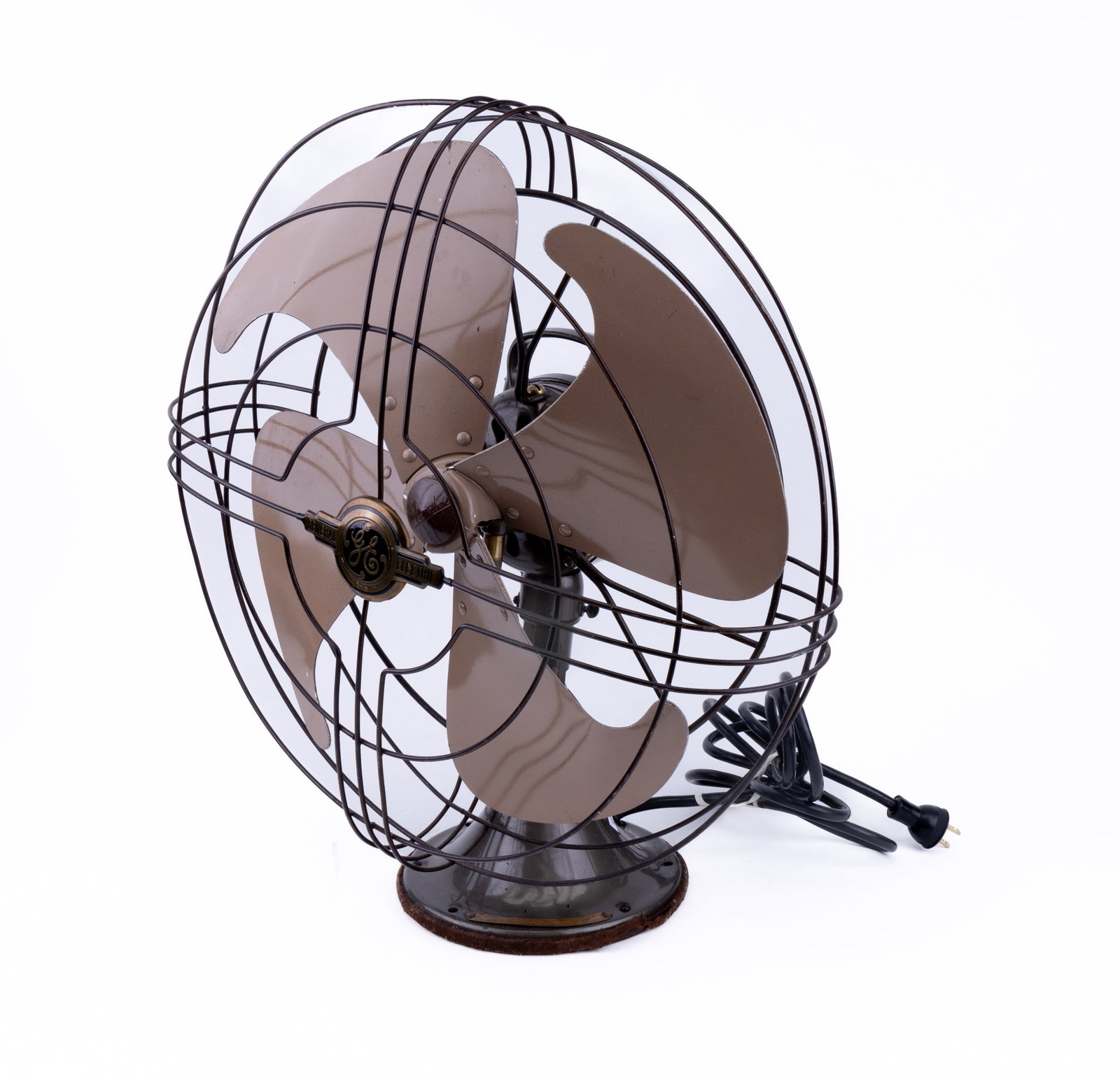 1940s GE Vortalex Table Fan: Circa 1949 GE "Vortalex" table fan, serviced and restored. In running condition. Stands approx. 20" H x 19 1/2" diameter x 11 1/2 deep. Oscillating desk fan.