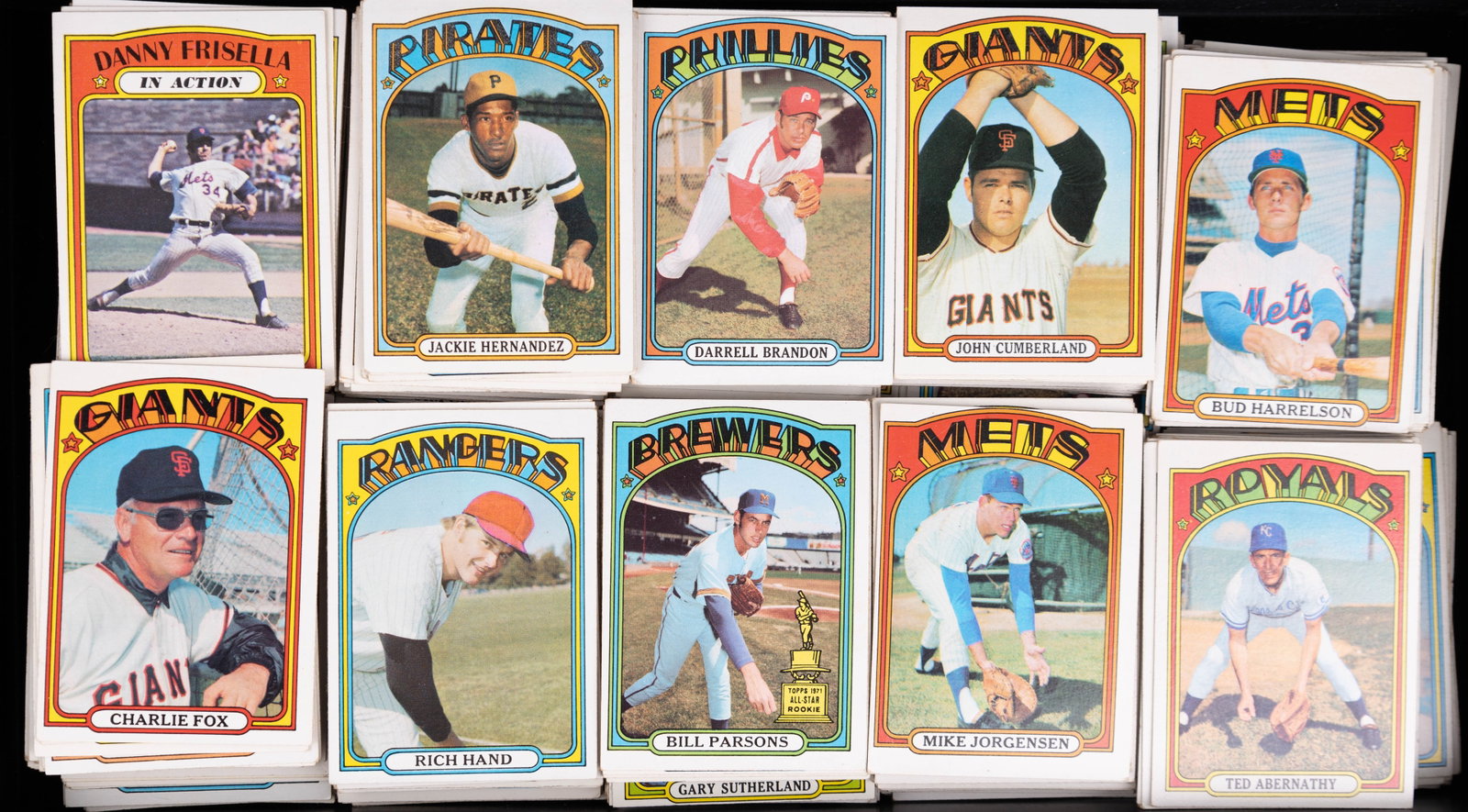 1970s Topps Baseball Trading Cards (350+): Over 350 Topps baseball trading cards from 1970's including teams Phillies, Royals, Mets, Pirates, Giants, Rangers, Brewers and more