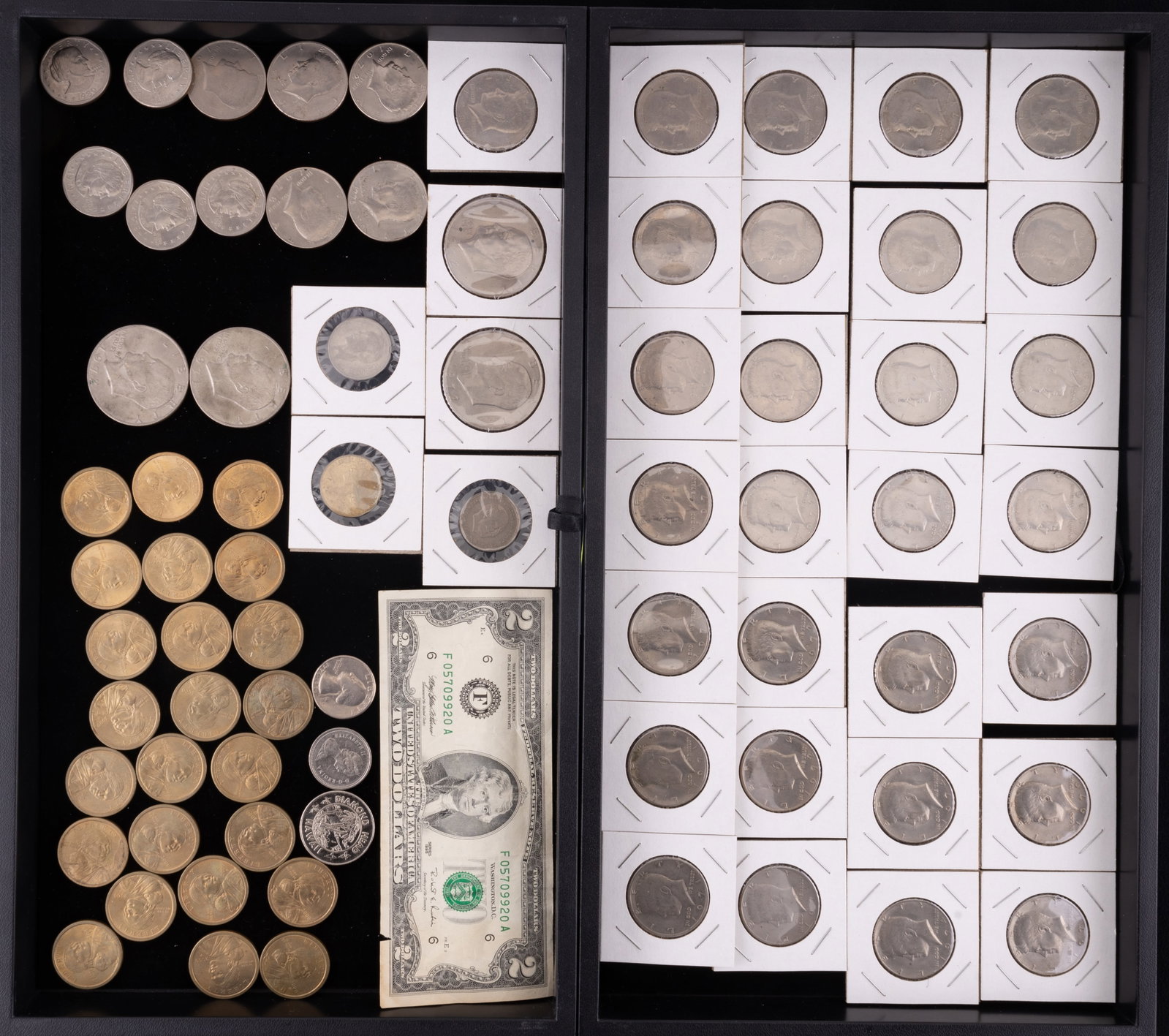 Kennedy Half Dollar Coins (28) Yrs 1971-1985: Variety of Kennedy half dollars for the years (8) 1971, (5) 1972, 1973, (3) 1974, (3) 1976, 1977, (4) 1979, 1980, 1984 and 1985.