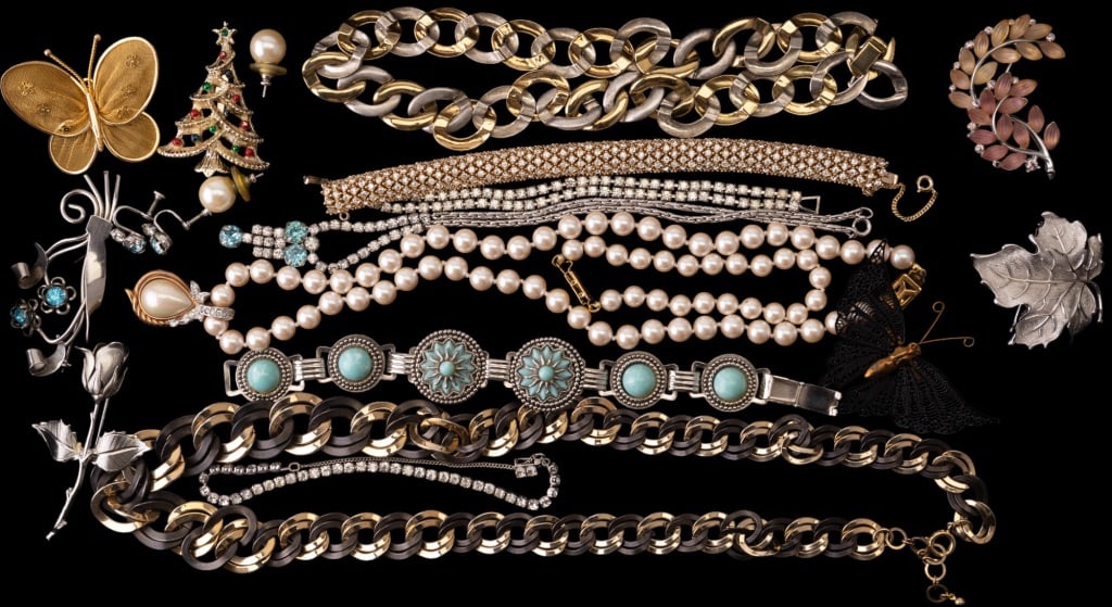 Trifari, Ciner, Lisner & Vintage Estate Jewelry (1 of 11)