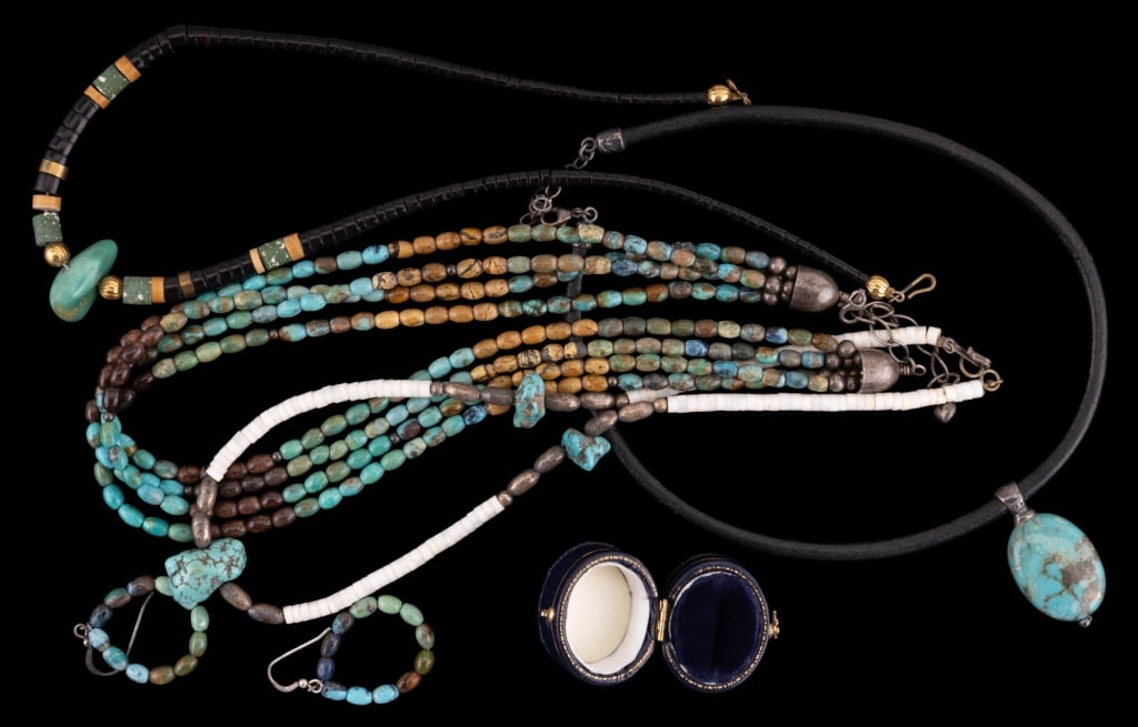 Native Am Sterling Turquoise & Vintage Jewelry (1 of 6)