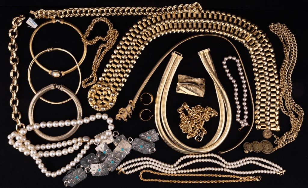 Vintage Pearls and Belt Collection: Includes Native American style and gold tone belts (one with horse buckle), Monet and various necklaces.