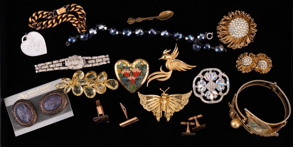 Vendome, Matisse & Estate Jewelry (1 of 7)