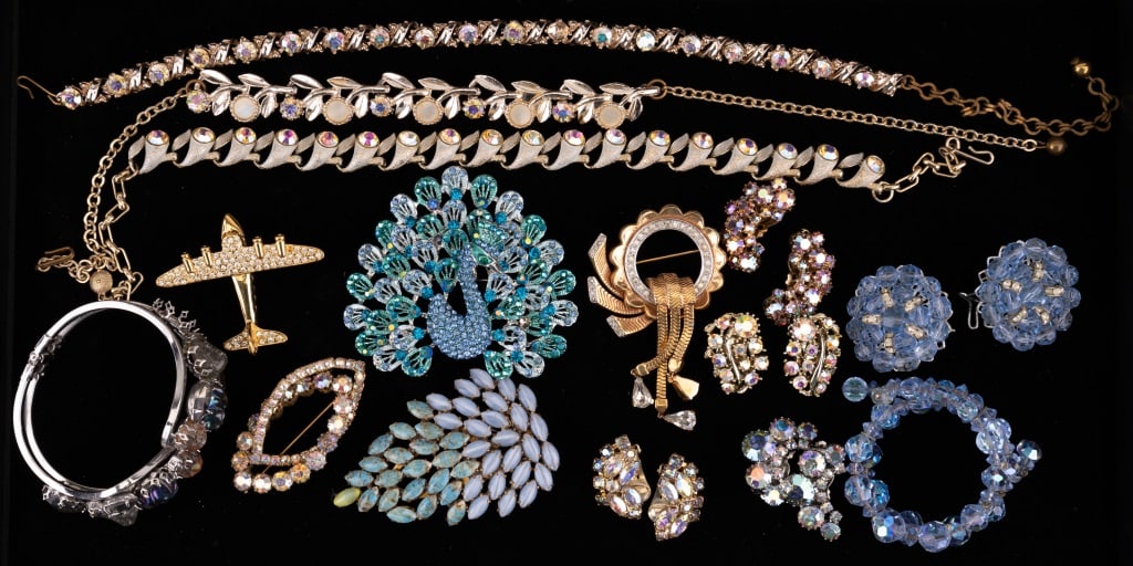 Large Peacock and Estate Jewelry (1 of 12)