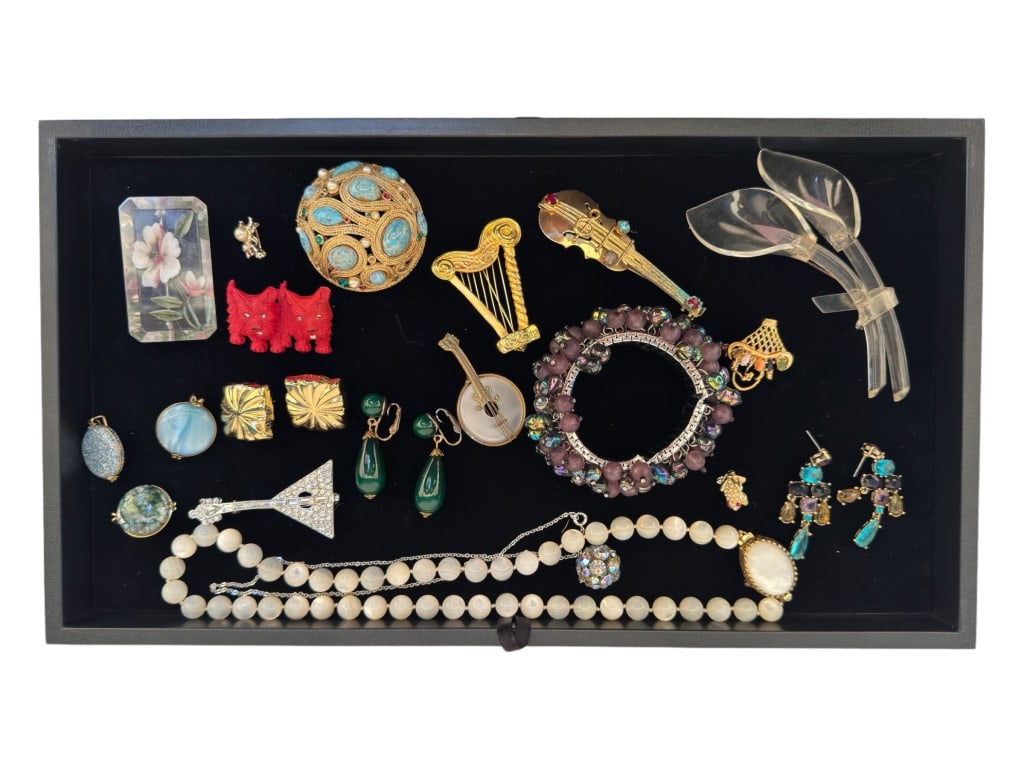 Vintage Estate Jewelry: Highlights include large lucite calla lily and other brooches, musical instrument, Scottie dog moveable head pin, bracelets, necklace and more.