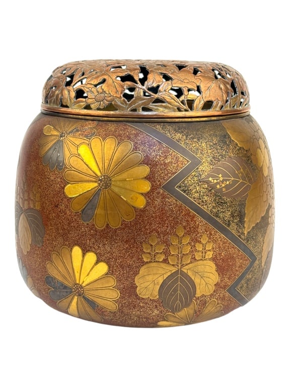 Japanese Floral Centerpiece Frog (1 of 8)