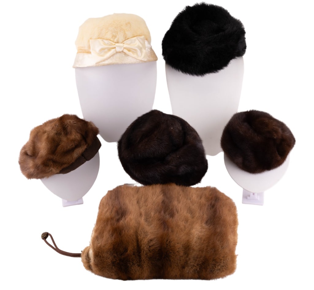 Fur Hats & Hand Muff (1 of 8)