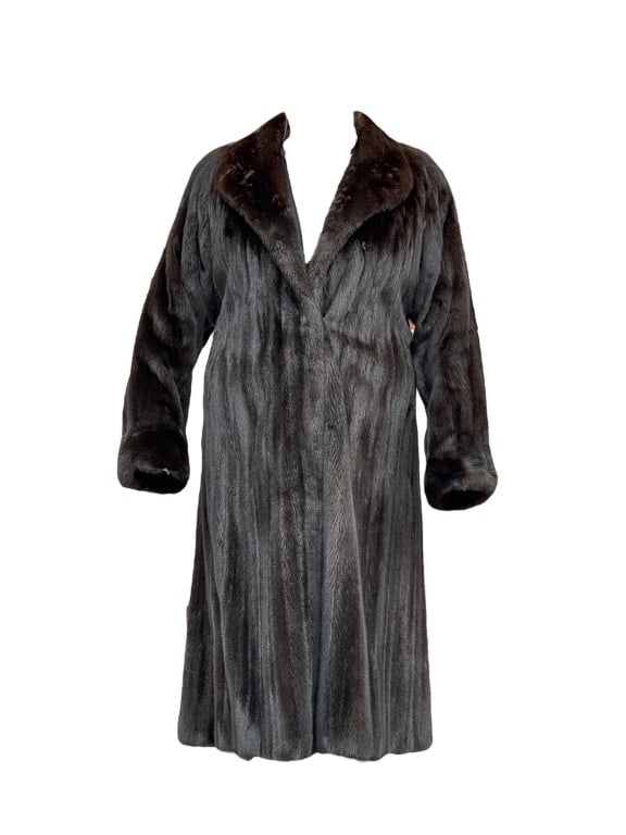 Victor Sacks Furs Philadelphia Mink Coat (1 of 7)