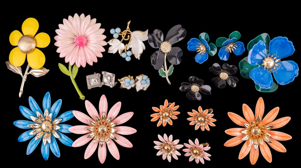 Sarah Coventry Vintage Mod Brooch Collection (1 of 7)