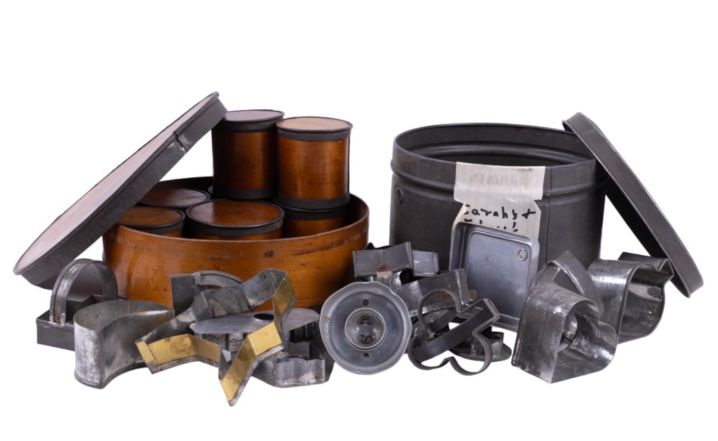 Antique Cookie Cutters & Spice Box (1 of 7)