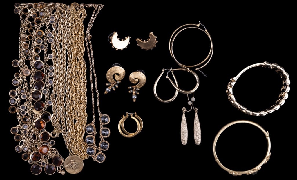 Gold Tone Necklaces, Bracelets, Earrings (1 of 7)