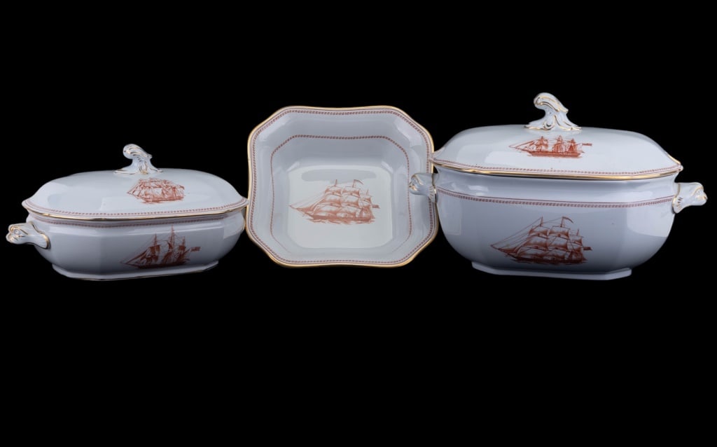 Spode Trade Winds Dishes, Covered & Serving: Spode Trade Winds pattern set including large covered tureen measuring 5? H x 14? W x 8 ?? D excluding lid. Covered casserole dish measuring 3? H x 12? W x 7? D excluding lid. Serving dish measuring 2
