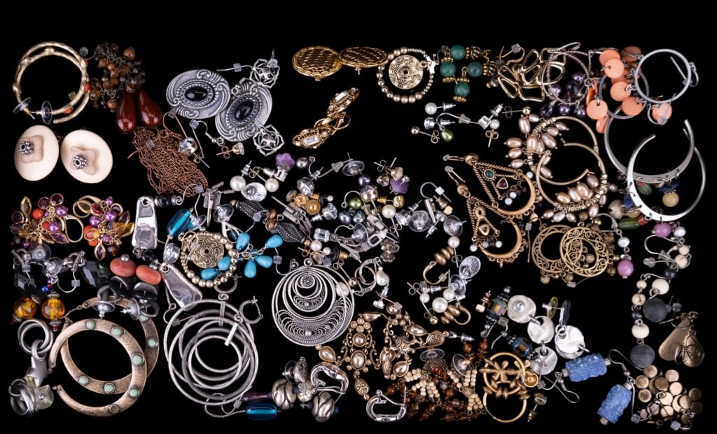 60+ Pairs of Costume Earrings: 60+ pairs of costume jewelry earrings, many stud, all pierced and a variety of designs and styles.