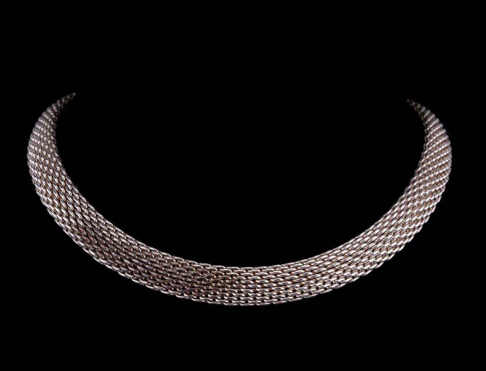 Tiffany and Company Somerset Necklace: Fine Tiffany and Company "Somerset" luxury designer sterling silver substantial mesh collar necklace.