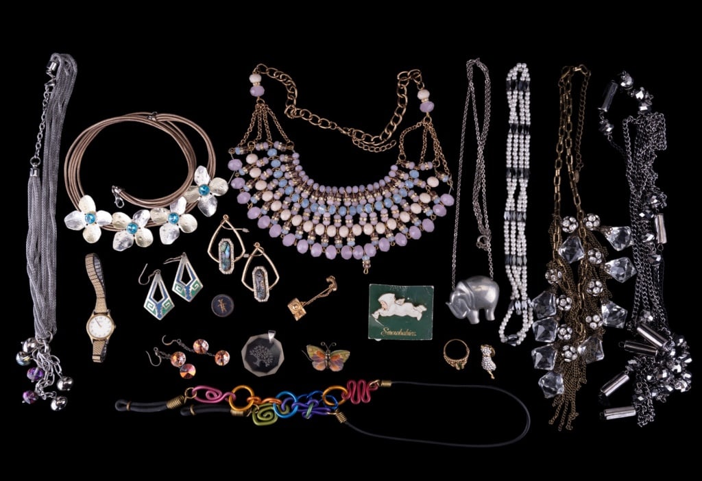 Vintage Estate Jewelry: Sampling includes nelephqant silver tone necklace, Snow Baby pin, Seiko watch (as found), floral necklace, earrings and more.