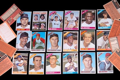 Vintage Topps Baseball Trading Cards (50)