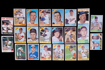 Vintage Topps Baseball Trading Cards (50)