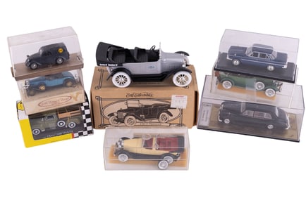 Vintage Diecast Model Cars NIB (8)