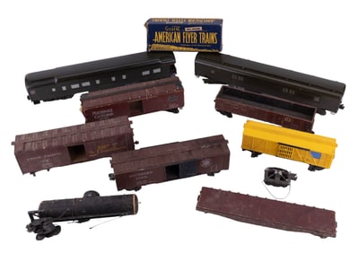 Vintage American Flyer and Lionel Train Cars