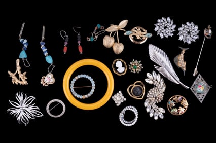 Trifari, Bakelite & Vintage Jewelry