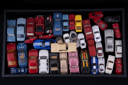 Diecast & Plastic Model Cars