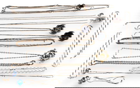 Gold Tone Costume Necklaces (14)