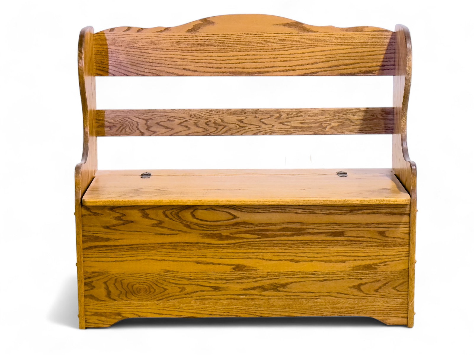 Amish Made Bench With Till in Oak: 35" x 40" x 17"