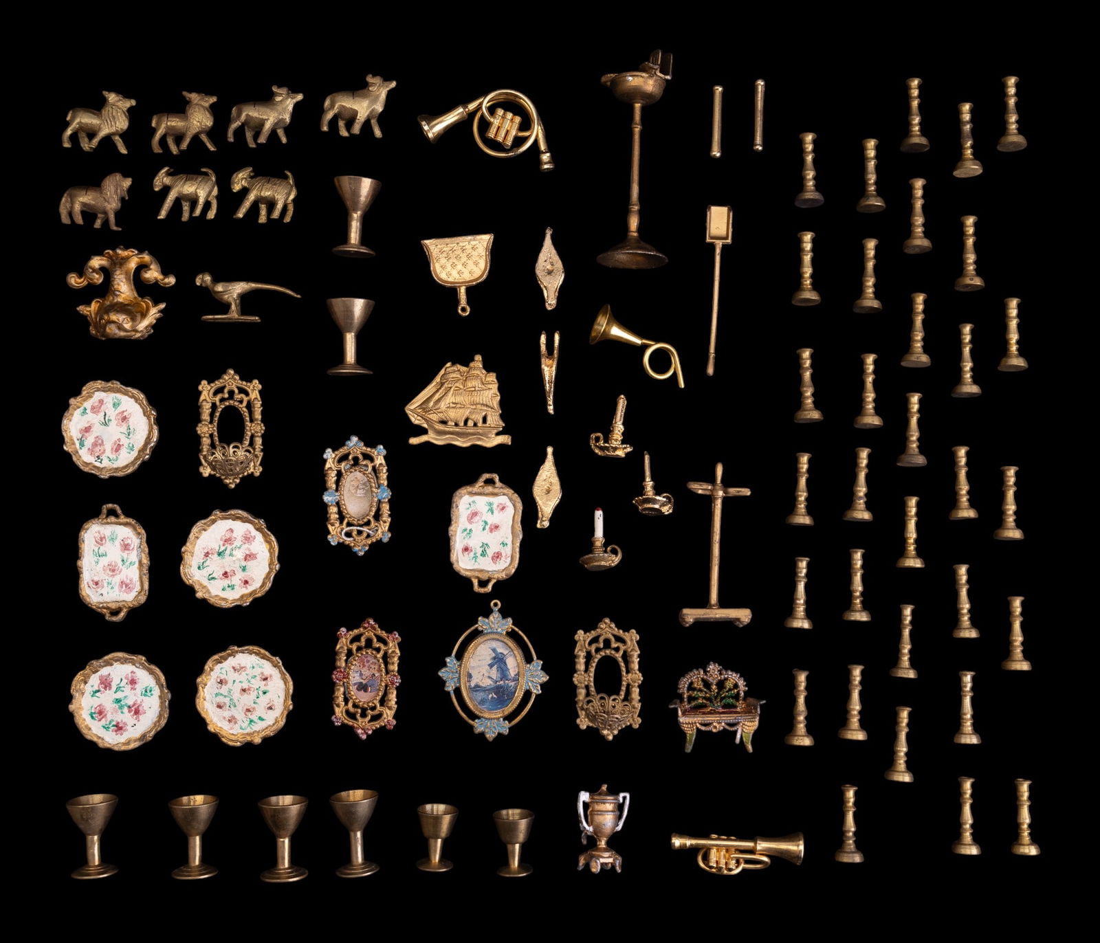 Vintage Brass & Diecast Dollhouse Miniatures (70+): Collection includes functioning miniature horns, diecast furniture, wall hangings, and dishes (some hand-pained), brass animals (approx 1" at the tallest), brass candle sticks, goblets, and more.