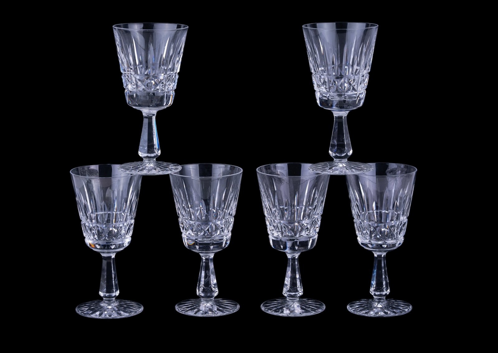 Set of 6 crystal wine glasses: Set of 6 heavy crystal wine glasses