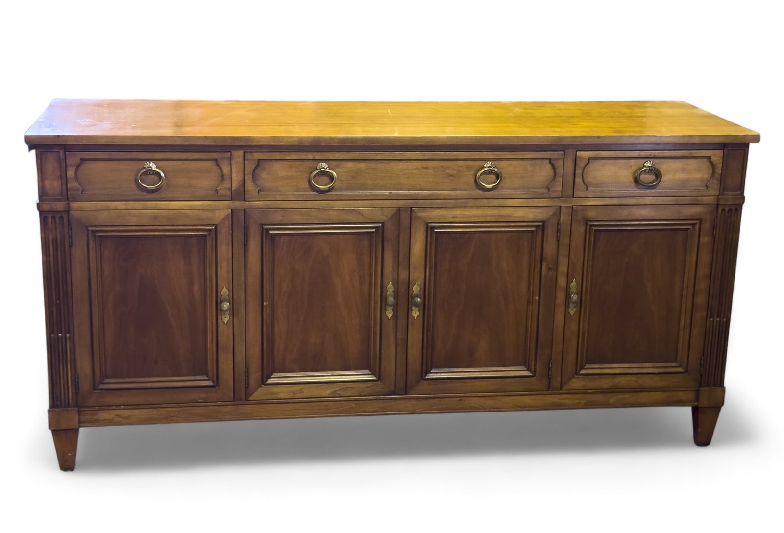Kindel Furniture Server / Sideboard: Kindel Furniture Co (Michigan) Server / Sideboard / Buffet measures approx. 32 x 66 x 18