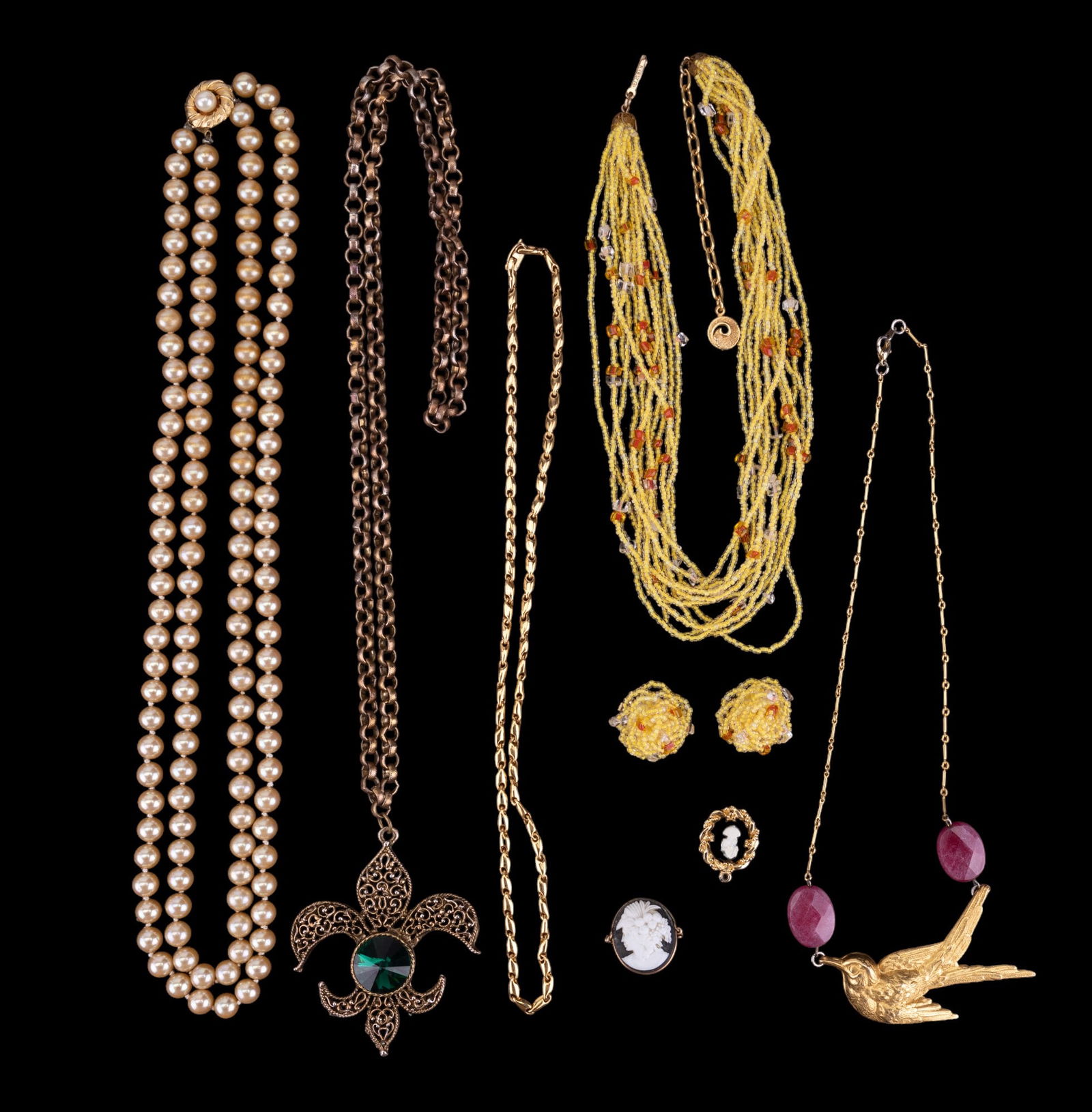 Collectible Necklaces & Cameos: Collectible Necklaces & Cameos. A total of 5 necklaces - one with pale red spinel/jadeite, one faux pearl signed "Duchess", one glass seed bead, & 2 gold-tone - as well as glass seed bead earrings, a