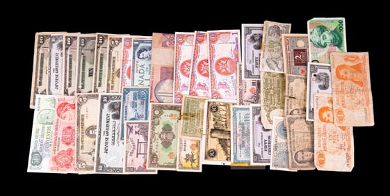 Vintage International Currency