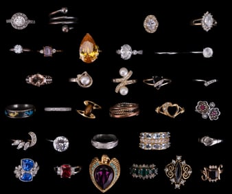32 Costume Jewelry Rings