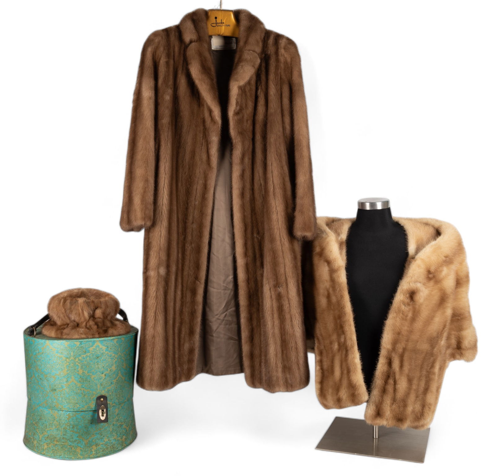 Mink Fur Coat, Stole and Hat (1 of 20)
