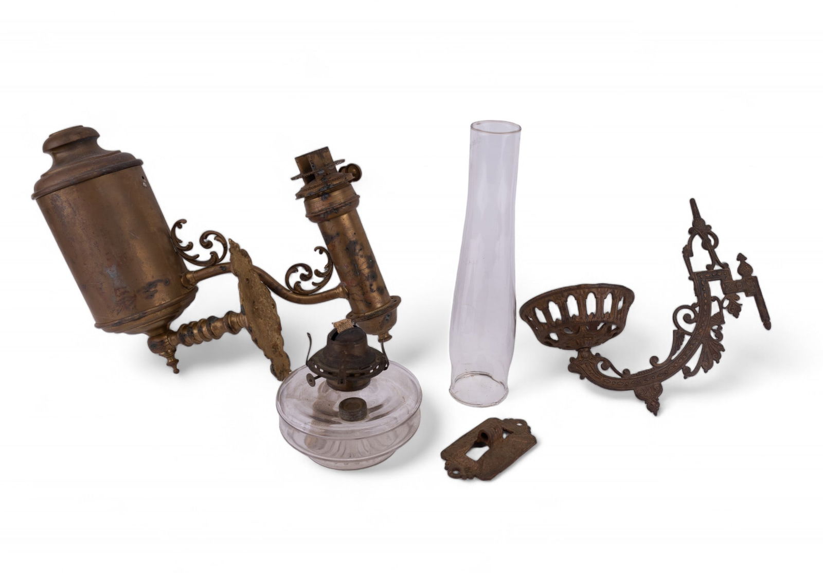 Antique Wall-Mounted Oil Lamps (1 of 9)