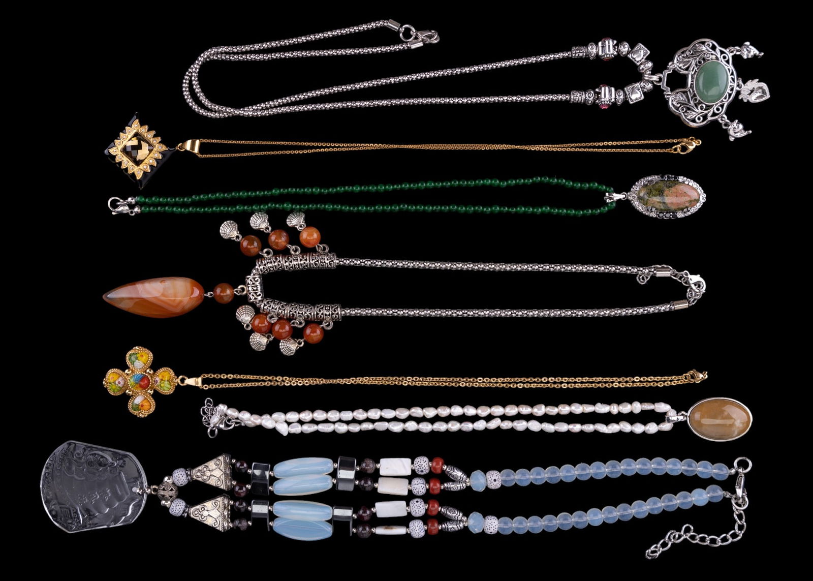 Semi-Precious, Pearl, and Art Glass Necklaces: Semi-Precious, Pearl, and Art Glass Necklaces. Seven (7) necklaces, including agates, pearl, nephrite, jadeite, and art glass.