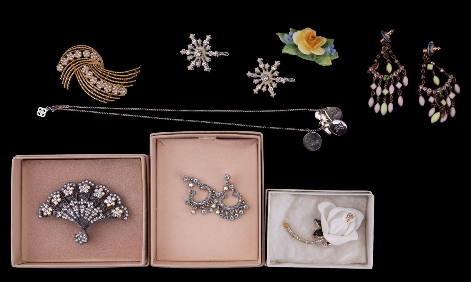 Kirks Folly, Sterling, KJL, Lisner & more Jewelry: Grouping consisting of a Kirk's Folly rhinestone pin & drop earrings in original boxes, three pairs of faux pearl studs, KJL white flower brooch, Artone English bone china flower brooch, Lisner goldto