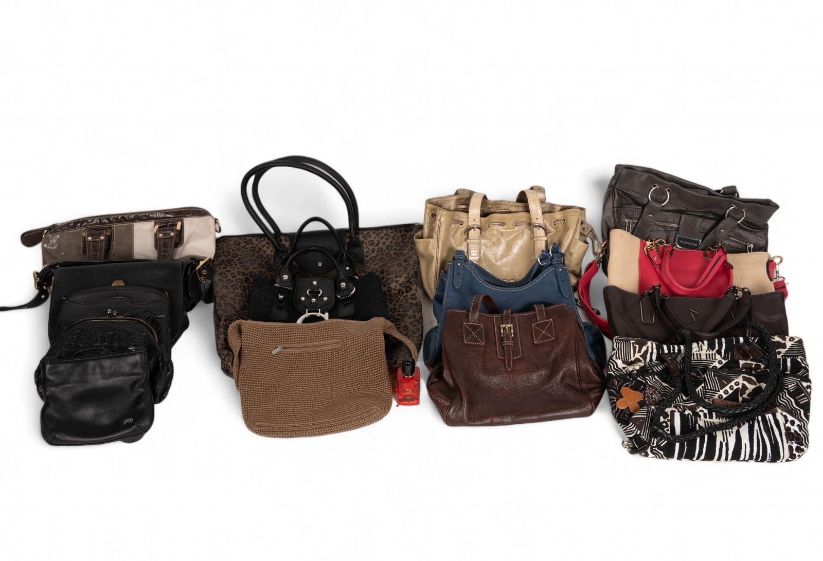 Vintage Purses & Handbags (15): Collection of 15 different purses & handbags. Most are made of leather, some are made of cloth. Some brands include Guess, The Sak, & Chico's. Also included is a bottle of Si Passione Giorgio Armani p