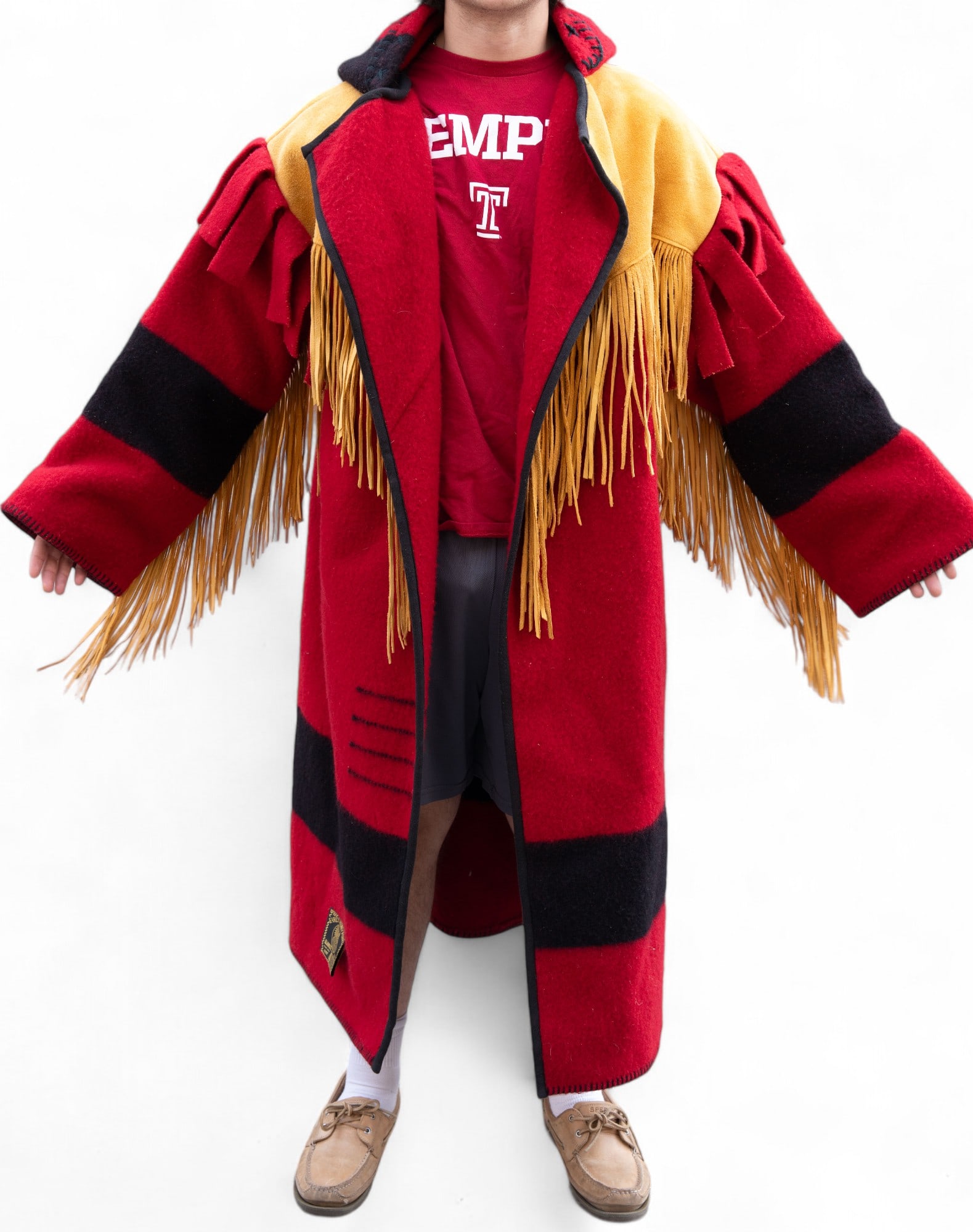 Early's Whitney Point Wool Blanket/Robe: A Early's Whitney Point English wool blanket/robe. A wool blanket, but has arm holes & tassels, along with a large hood. Robe is an extra large size (oversized). Robe has a belt.