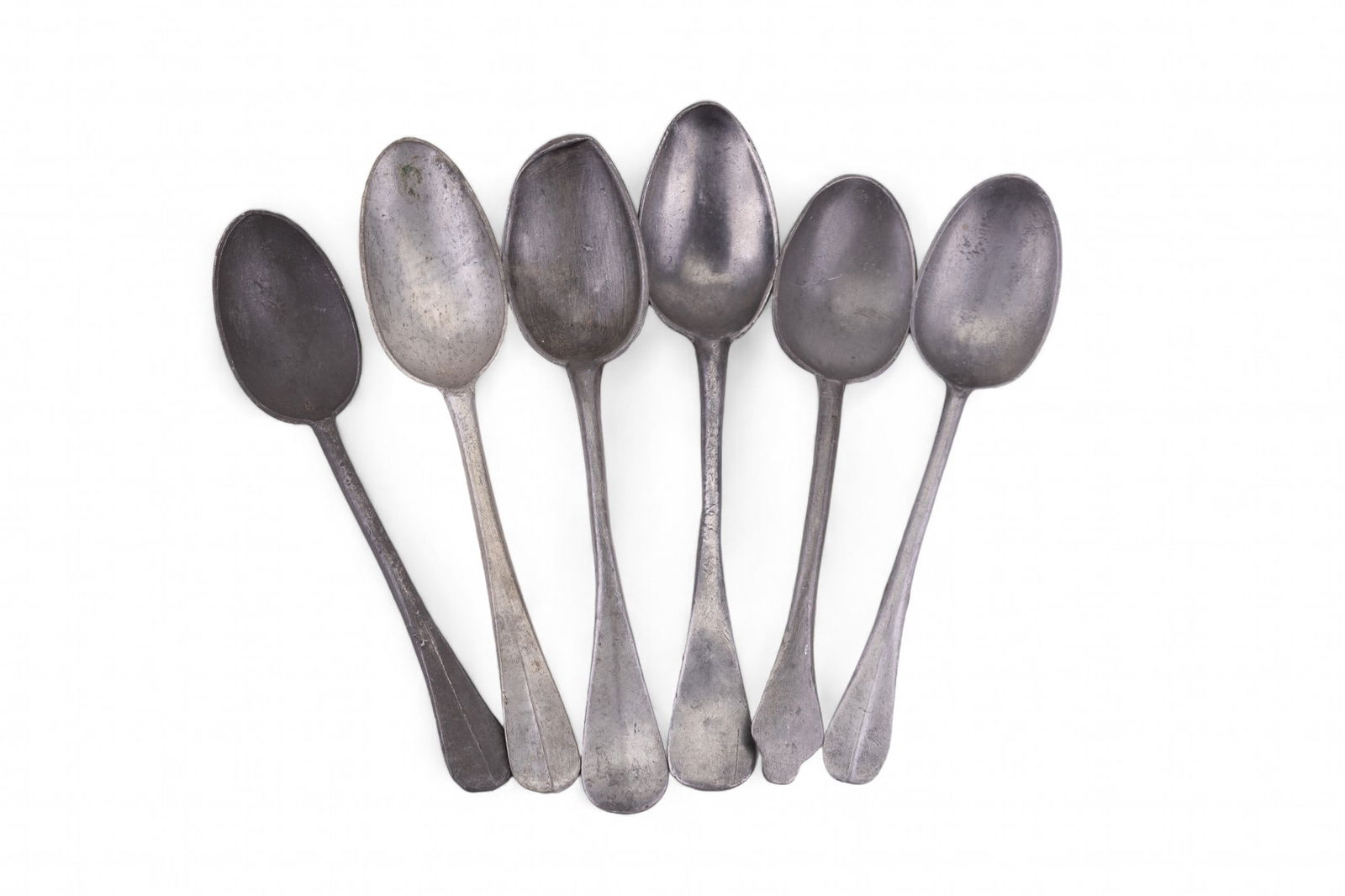 18th/19th C. Pewter Spoons (6): 6 18th/19th C. pewter spoons. 3 are Civil War-era, 3 are from the 18th C. (1 c. 1760). Longest spoon measures approx 8" long.