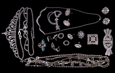 Rhinestone Belt, Weiss, and Vintage Jewelry